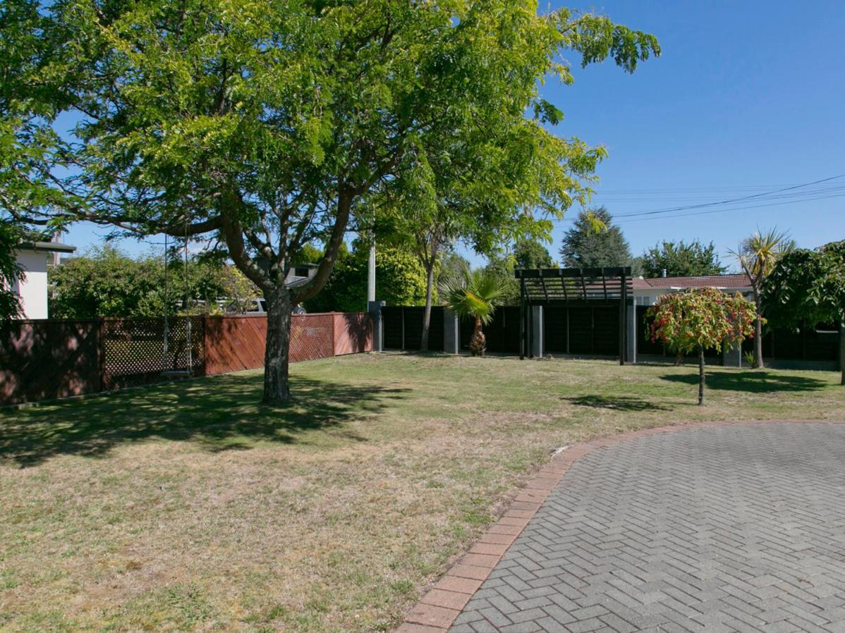 Taupo Escape - Rainbow Point Holiday Home Exterior photo